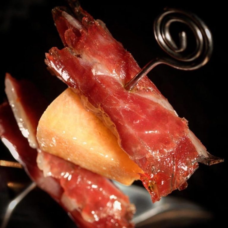 Iberico Vs Serrano. Мини-ликбез о хамоне
